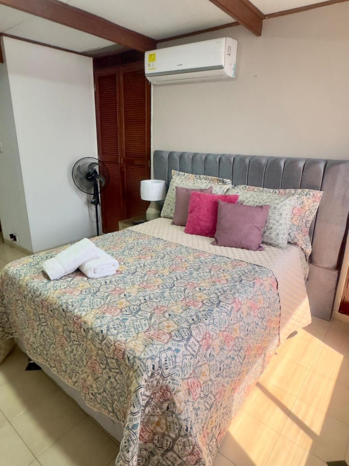 Guest Friendly Penthouse Apartamento *